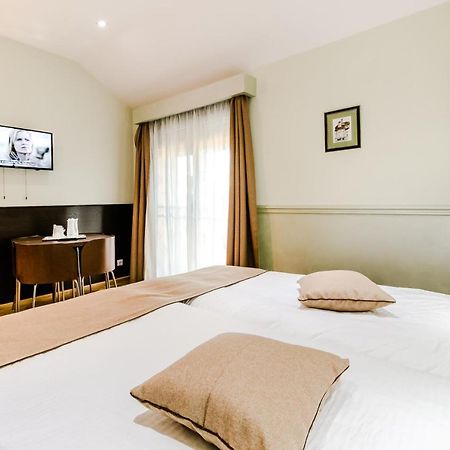 Hotel Marina Pucioasa Екстериор снимка