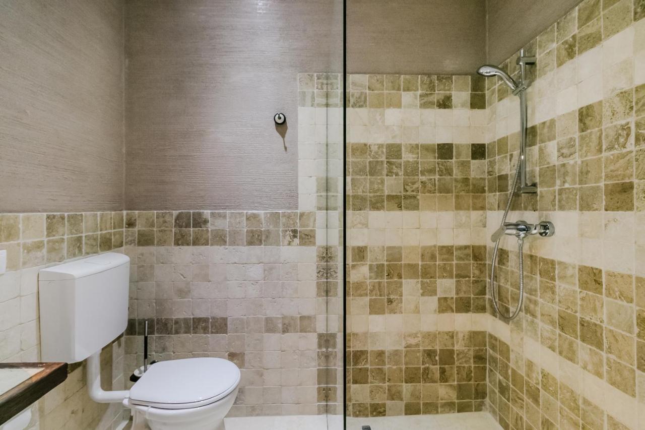 Hotel Marina Pucioasa Екстериор снимка