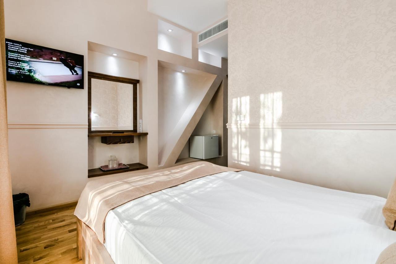 Hotel Marina Pucioasa Екстериор снимка