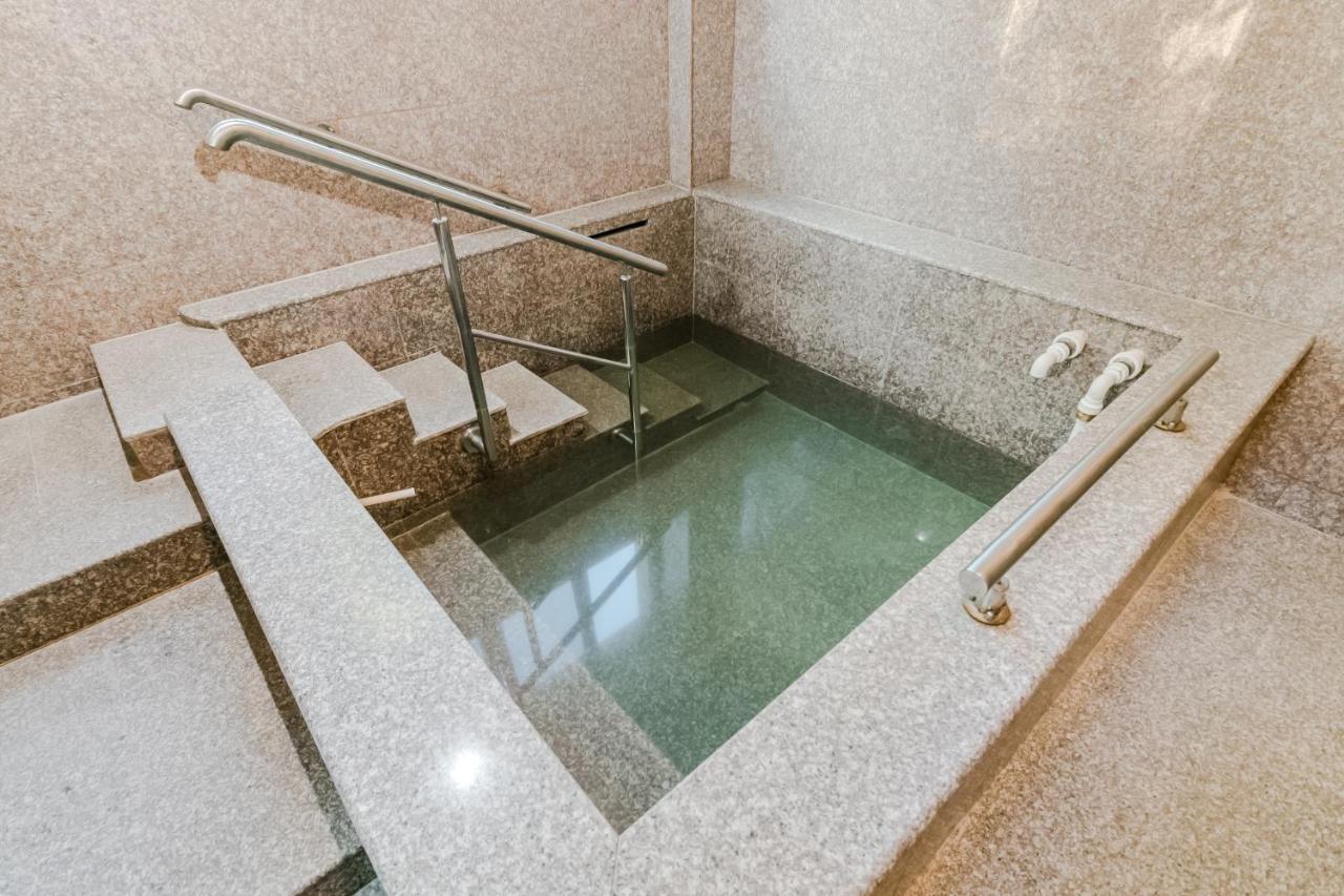 Hotel Marina Pucioasa Екстериор снимка